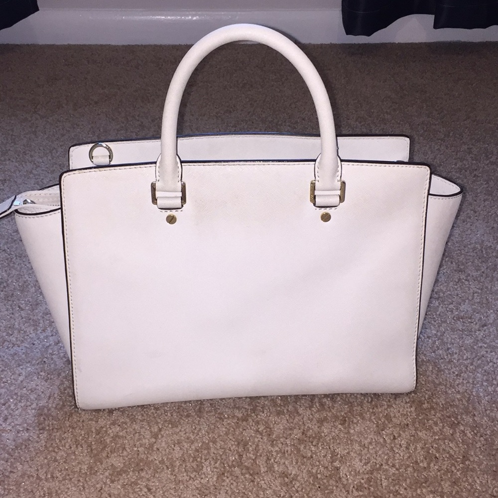Michael Kors Purse - Picture 6 of 8
